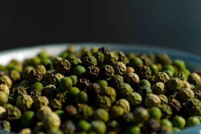 Poivre Vert, Sri Lanka, Récolte manuelle, Séchage traditionnel